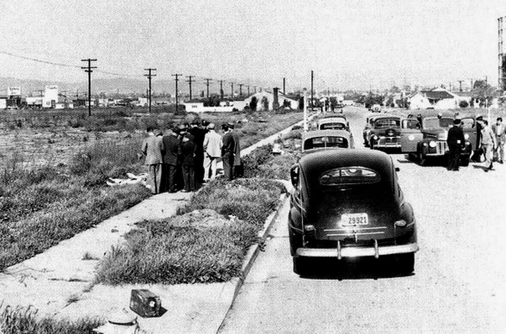 The body of Elizabeth Short is discovered in Leimert Park