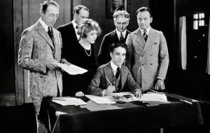 Chaplin, Pickford, Fairbanks and Griffith sign the contract to found United Artists, 1919