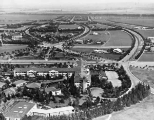 Beverly Hills Hotel after opening